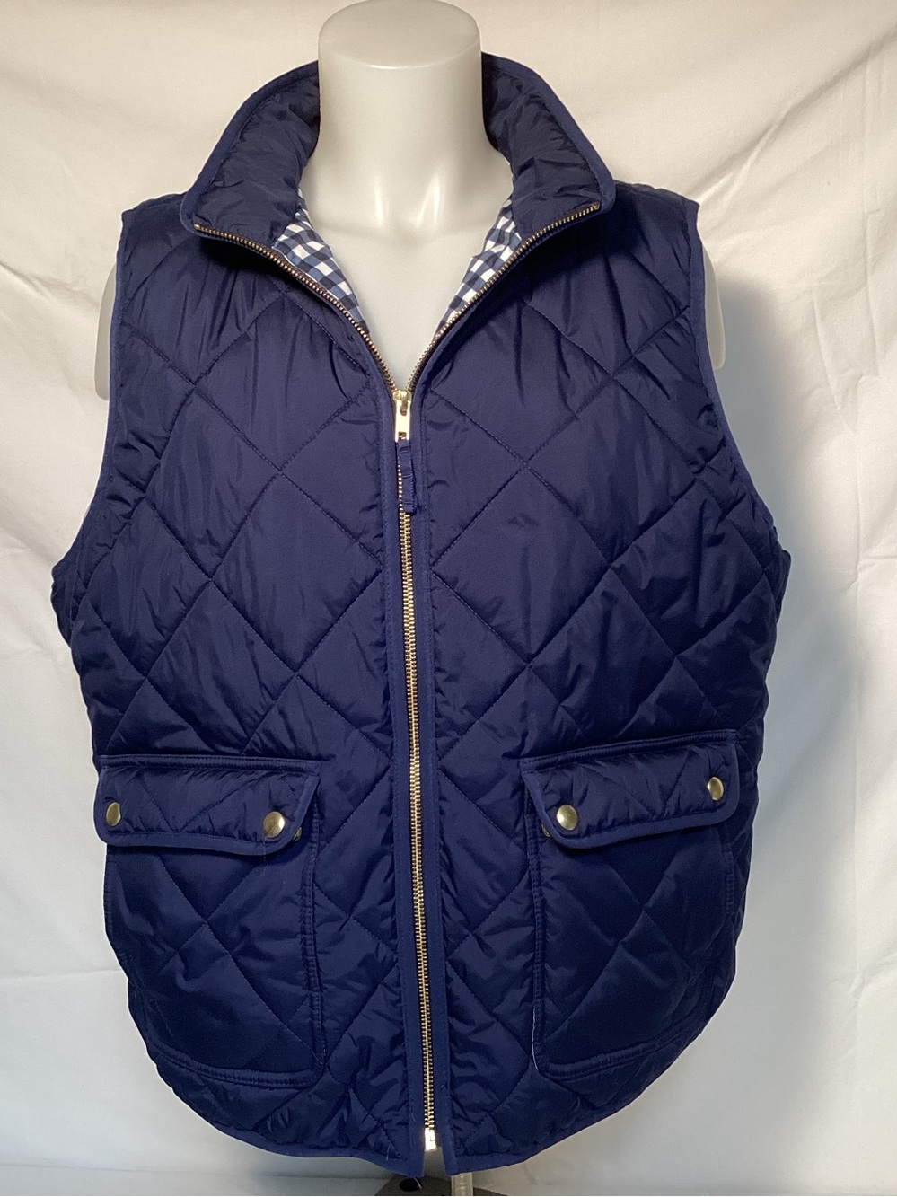 J. Crew Blue Puffer Vest Zip Up Front Navy buffalo Plaid inside Women’s XL
